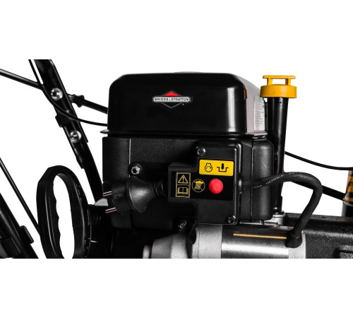 Снегоуборщик бензиновый Champion ST656BS