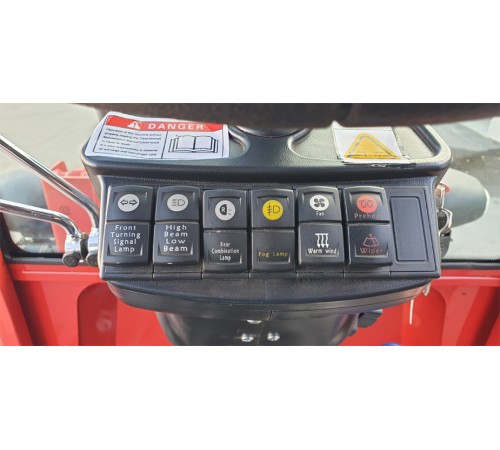 Фронтальный погрузчик Rossel R-800