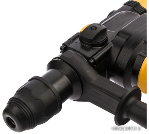 Перфоратор Denzel RHV-1050-38-max Перфоратор Denzel RHV-1050-38-max