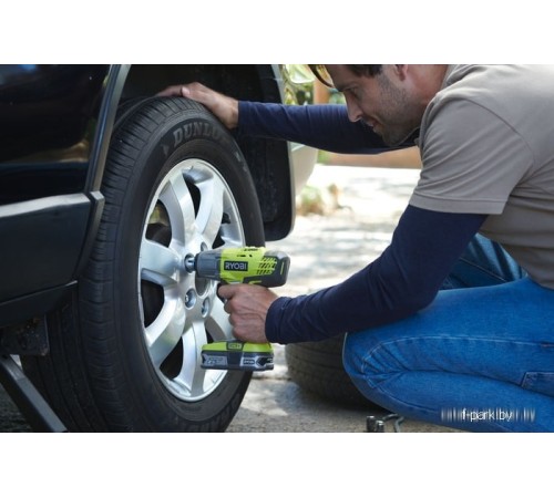Ударный гайковерт Ryobi R18IW3-120S 5133003574 (с 1-им АКБ)