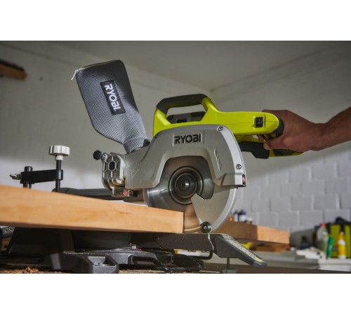 Торцовочная пила Ryobi R18MS216-0 (без АКБ)