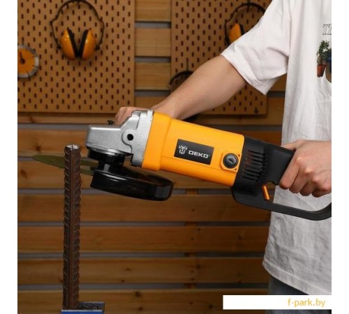 Угловая шлифмашина Deko DKAG2450-230
