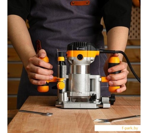 Вертикальный фрезер Deko DKR950 063-4331