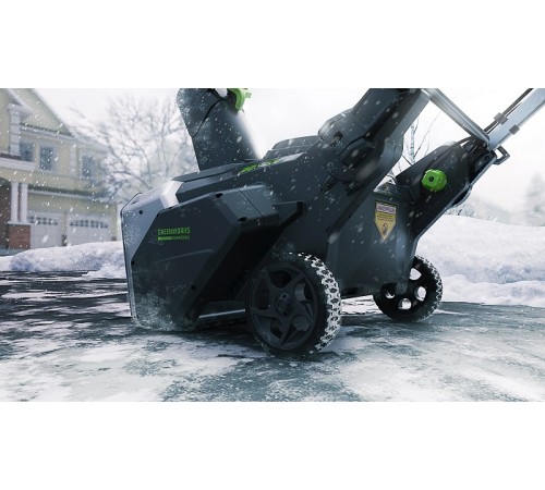 Снегоуборщик аккумуляторный Greenworks 82V GD82STK5 (1xАКБ 5Ач и ЗУ)
