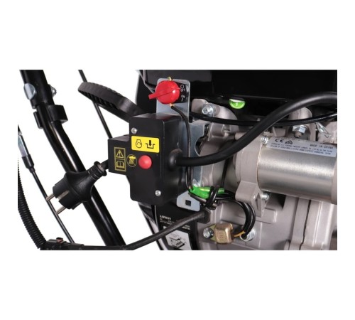 Снегоуборщик бензиновый Champion ST861E