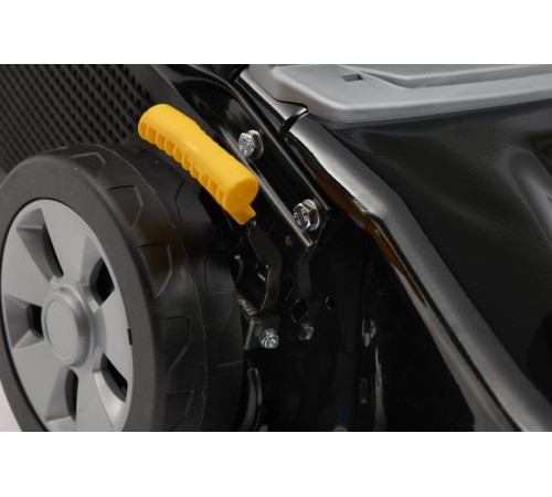 Газонокосилка ALPINA AL4 46 A