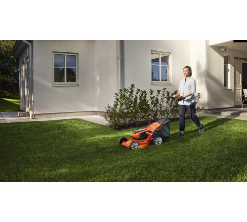 Газонокосилка Husqvarna LC 137i