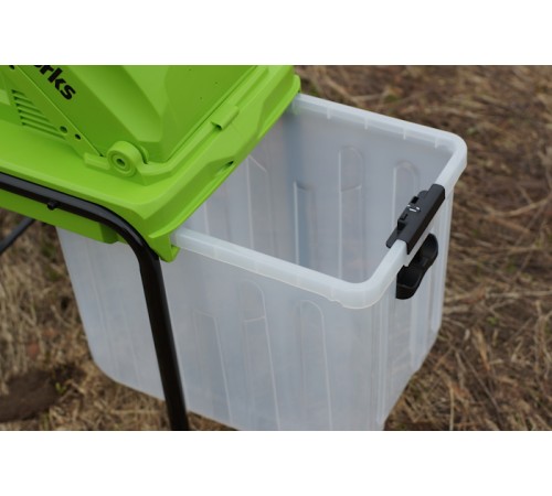 Садовый измельчитель Greenworks GACSB 2500Вт с контейнером