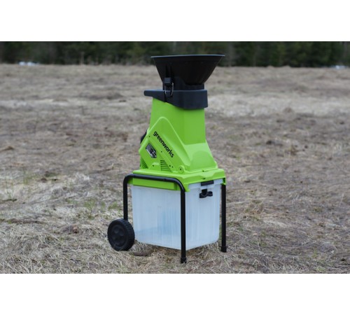 Садовый измельчитель Greenworks GACSB 2500Вт с контейнером