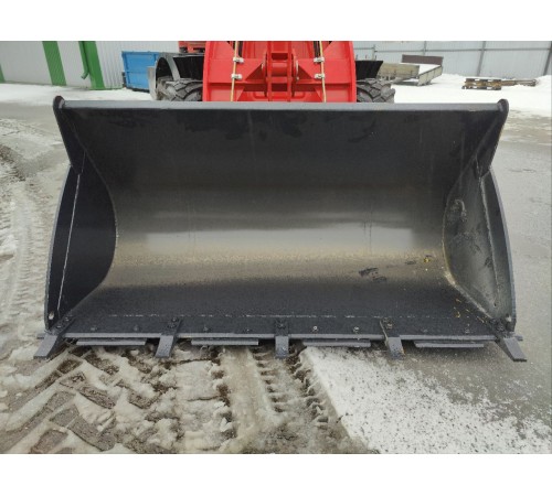 Фронтальный погрузчик Rossel R-1600