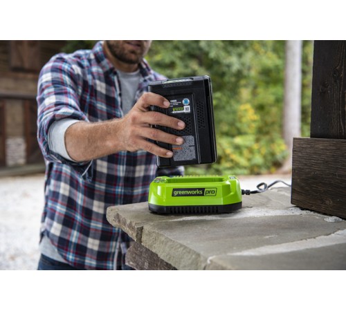 Зарядное устройство Greenworks G60UC (60В)