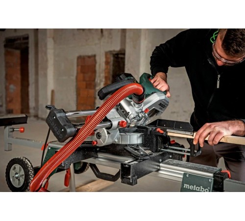 Торцовочная пила  Metabo KGS 254 M