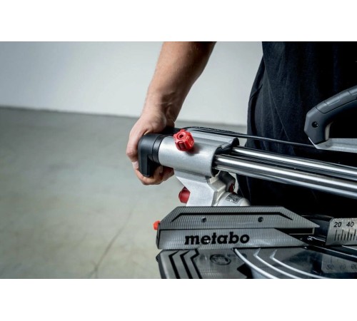 Торцовочная пила  Metabo KGS 254 M