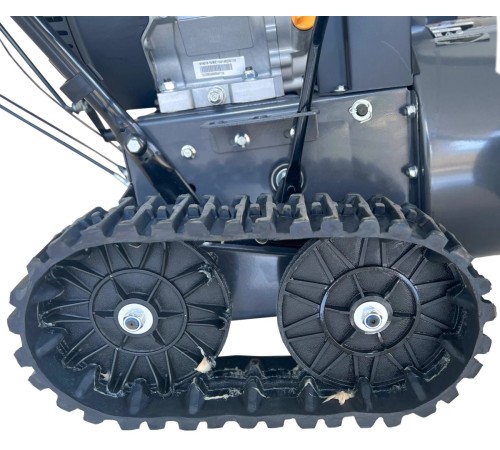 Снегоуборщик бензиновый EVOline SBG700TLE