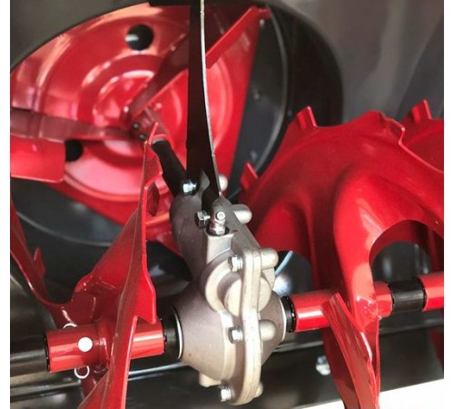 Снегоуборщик бензиновый EVOline SBG700LE