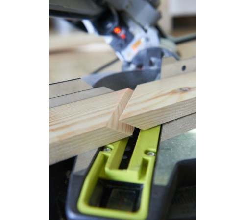 Торцовочная пила Ryobi RTMS1800-G