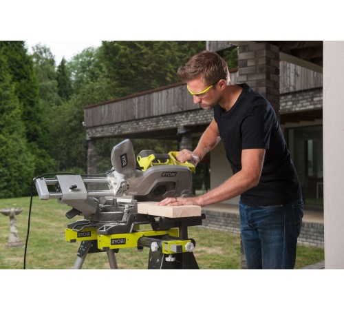 Торцовочная пила Ryobi EMS305RG