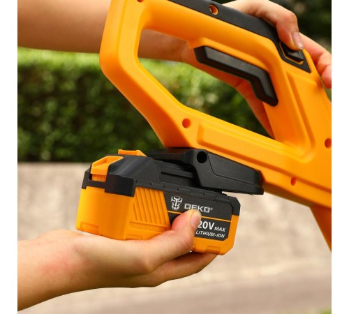 Снегоуборщик аккумуляторный Deko ST211-5 (АКБ и ЗУ)