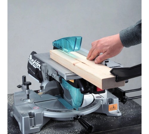 Торцовочная пила Makita LH 1040