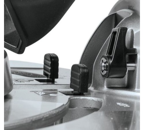 Торцовочная пила Makita LS 1219