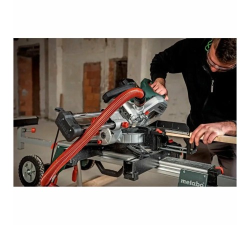 Торцовочная пила  Metabo KGS 216 M