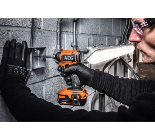 Винтоверт импульсный аккумуляторный AEG Powertools BSS18SBL2-0 (без АКБ)