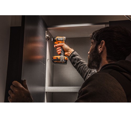 Винтоверт импульсный аккумуляторный AEG Powertools BSS18SBL2-0 (без АКБ)