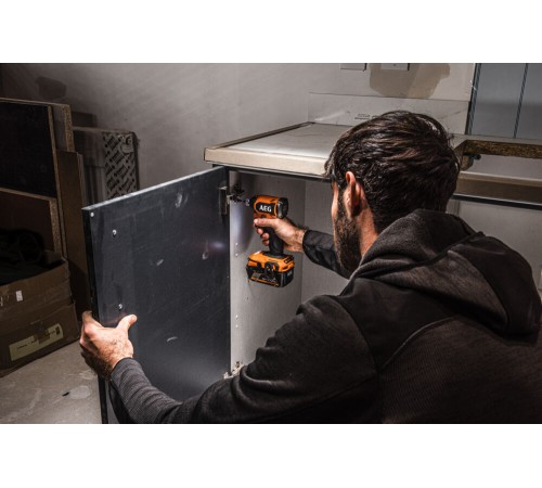 Винтоверт импульсный аккумуляторный AEG Powertools BSS18SBL2-0 (без АКБ)