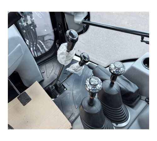 Экскаватор-погрузчик Everun ERB-100