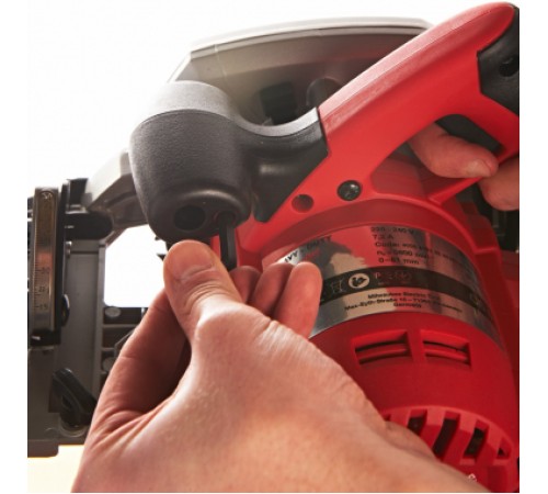 Дисковая пила Milwaukee CS 60