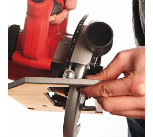 Дисковая пила Milwaukee CS 60