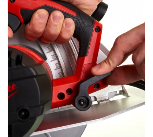 Дисковая пила Milwaukee CS 85 SB