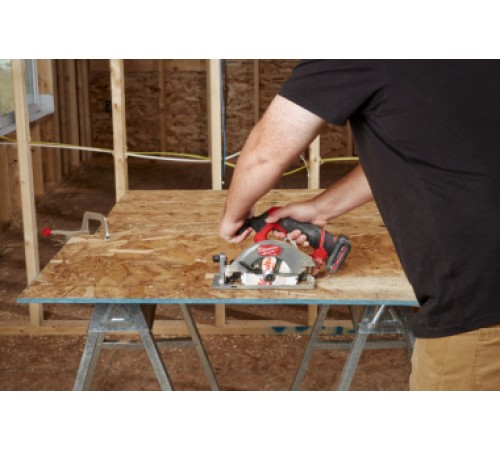 Дисковая пила Milwaukee M12 FCS442-0X (Без АКБ и ЗУ)