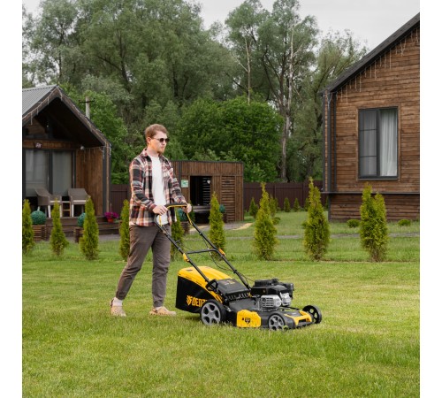 Газонокосилка бензиновая Denzel GLR-510SP-ZS