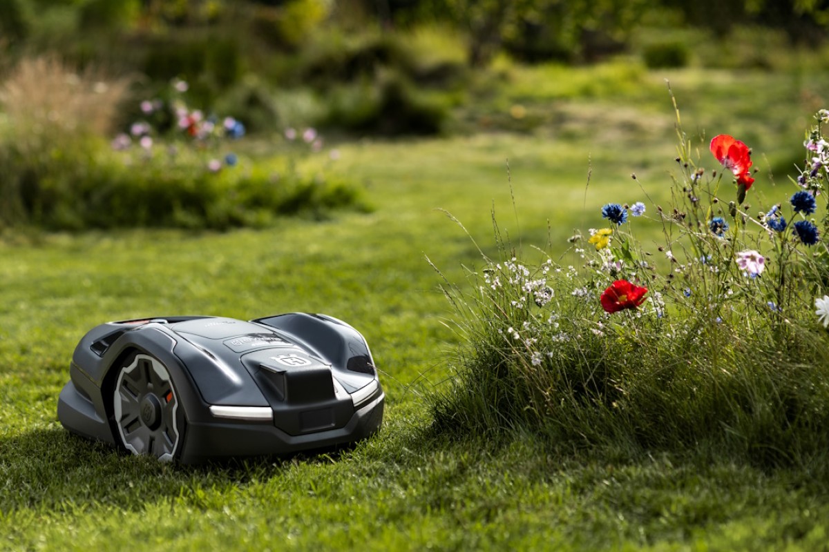  Automower 410XE NERA