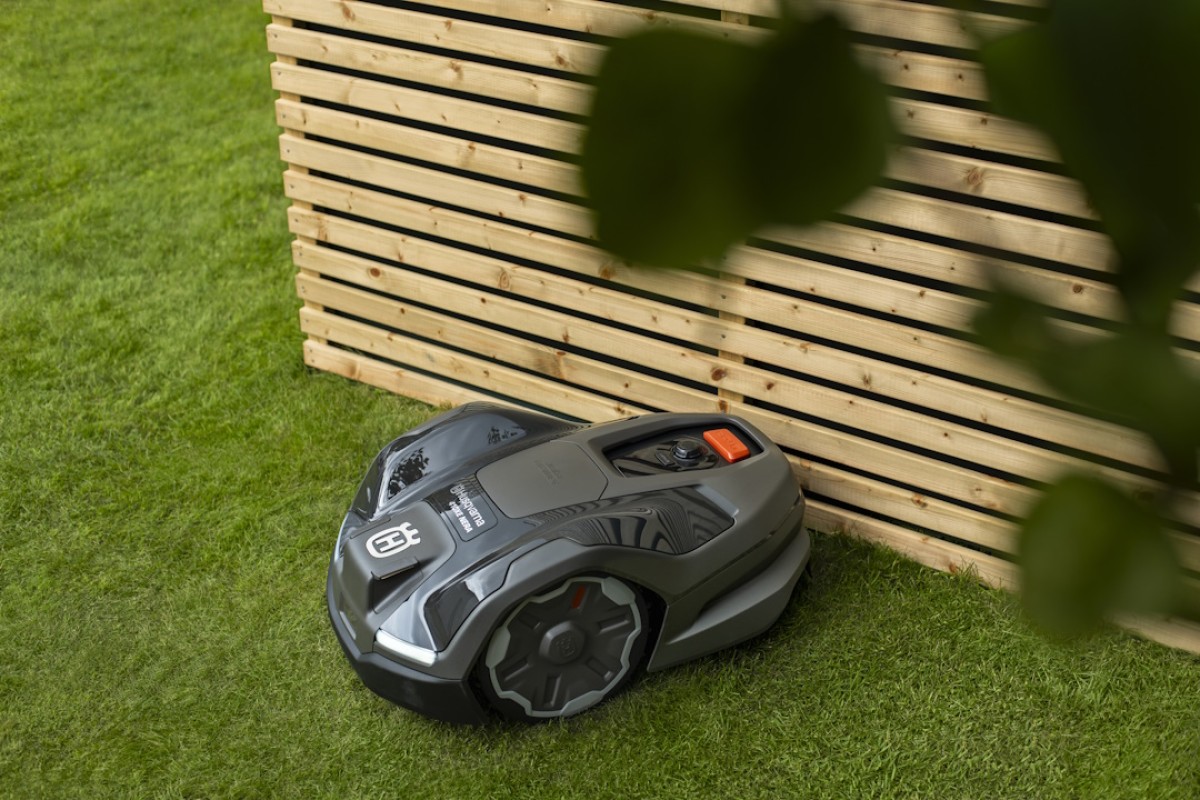  Automower 410XE NERA