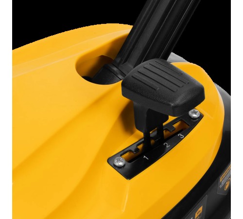 Портативная аккумуляторная газонокосилка Denzel CLM-22 (АКБ и ЗУ)