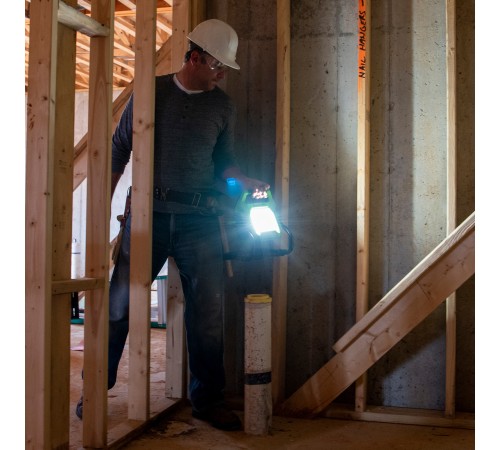 LED-прожектор с гибридным питанием Greenworks G40WLH 40V / 220V (Без АКБ и ЗУ)