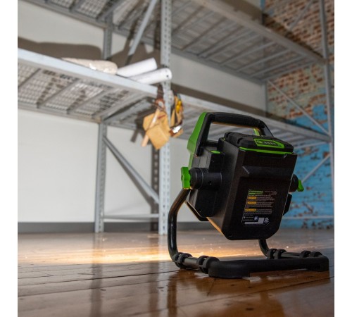 LED-прожектор с гибридным питанием Greenworks G82WLH 82V / 220V (Без АКБ и ЗУ)