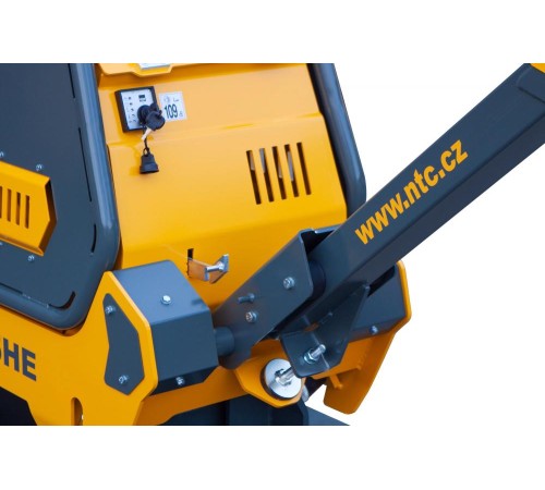 Виброплита реверсивная NTC VDR75HE