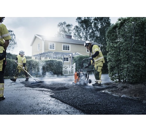 Виброплита Husqvarna LF75LAT Honda