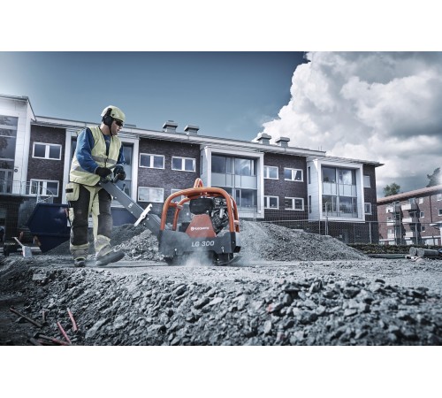 Виброплита реверсивная Husqvarna LG300 Honda