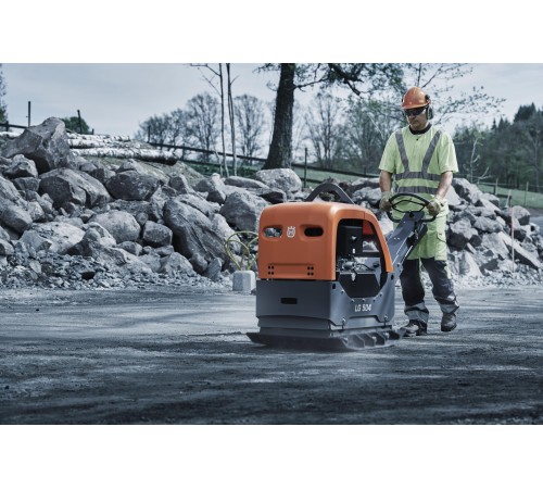 Виброплита реверсивная Husqvarna LG504 Hatz