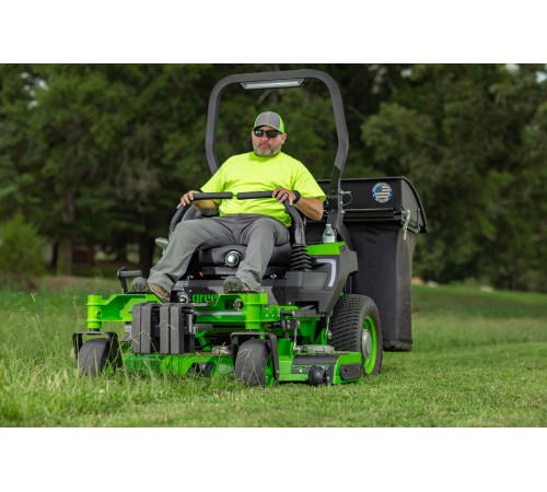 Райдер с нулевым радиусом разворота Greenworks 82V ZTC152 (со встроенным АКБ 23,3кВтч)