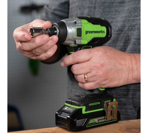 Винтоверт ударный аккумуляторный Greenworks 24V GD24ID3 (1 АКБx2Ач и ЗУ)