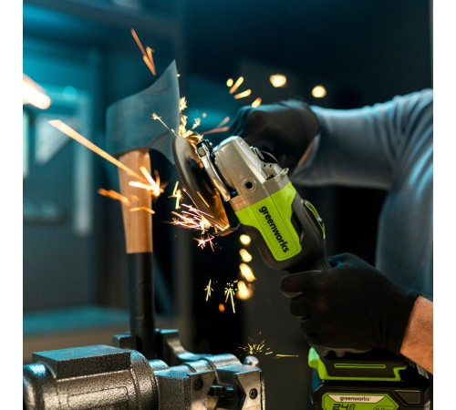 Угловая шлифовальная машина аккумуляторная  Greenworks 24V GD24AG (1хАКБ 5Ач и ЗУ)