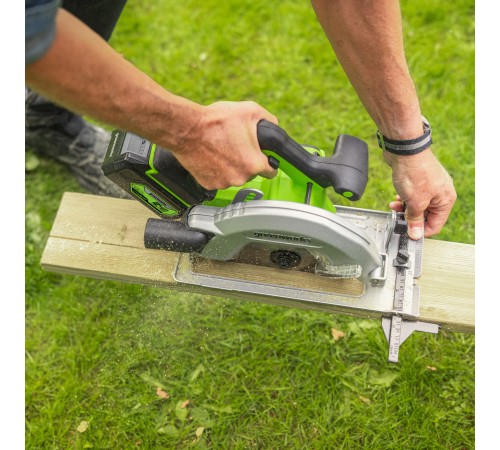 Циркулярная пила аккумуляторная  Greenworks 24V GD24CS (1хАКБ 5Ач и ЗУ)