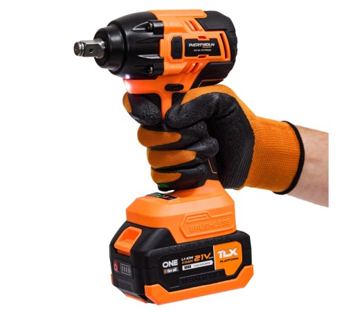 Гайковерт аккумуляторный PARTISAN PCW-2135BL (2хАКБ и ЗУ)