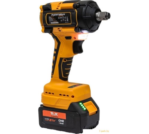 Гайковерт аккумуляторный PARTISAN PCW-2160BL (АКБ и ЗУ)