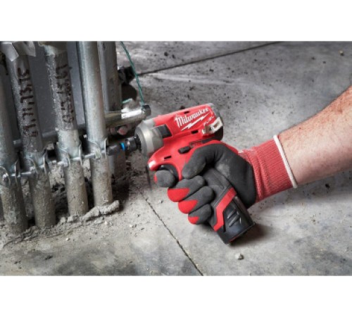 Винтоверт аккумуляторный Milwaukee M12 Fuel FQID-202X (2хАКБ и ЗУ)